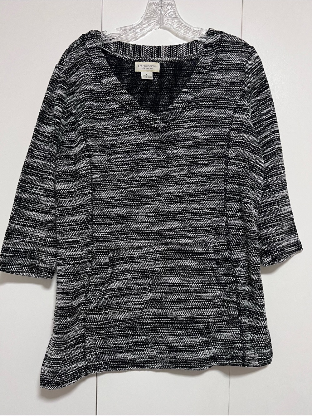 Liz Claiborne Weekend Black & White Woven V-Neck Tunic Sweater Kangaroo Pouch